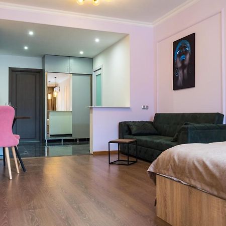 Iren River Side Apartments ティビリシ エクステリア 写真