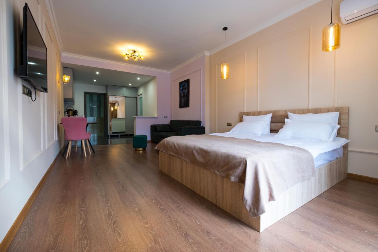 Iren River Side Apartments ティビリシ エクステリア 写真